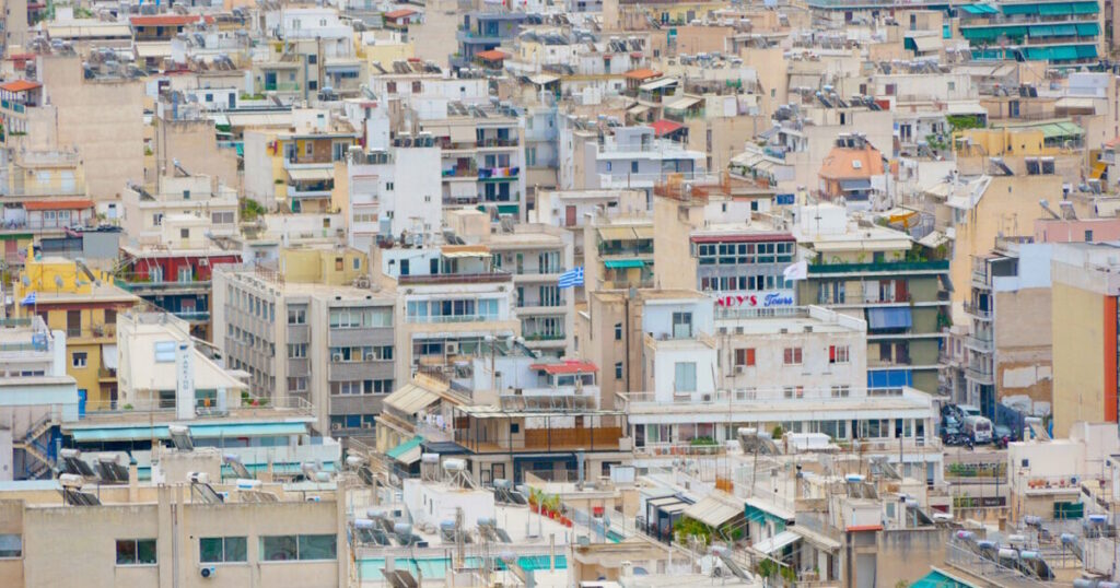 Εξώσεις «εξπρές» σε κακοπληρωτές ενοικιαστές χωρίς δικαστήριο αλλά με πιστοποιημένους δικηγόρους – Τι αλλάζει από 1η Μαΐου